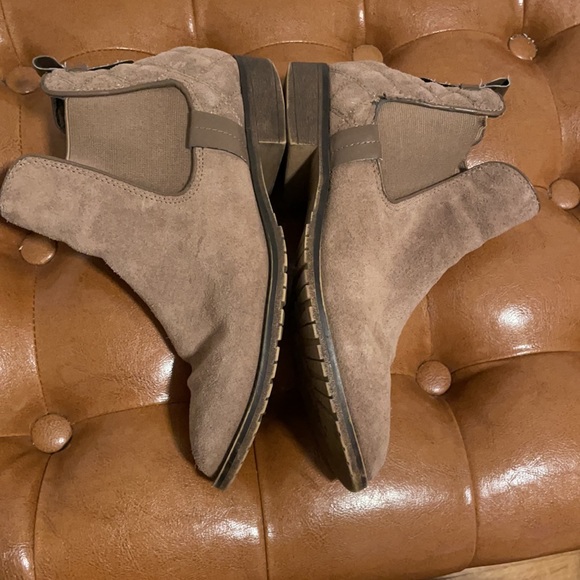 Steve Madden Gianna Suede Boot, Sz 8 - Picture 7 of 9